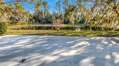 722 Landry Ln, Tavares, FL 32778