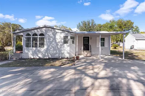 36832 Wilmington Rd, Fruitland Park, FL 34731