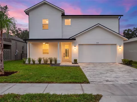 423 Skyfield Ct, Lady Lake, FL 32159