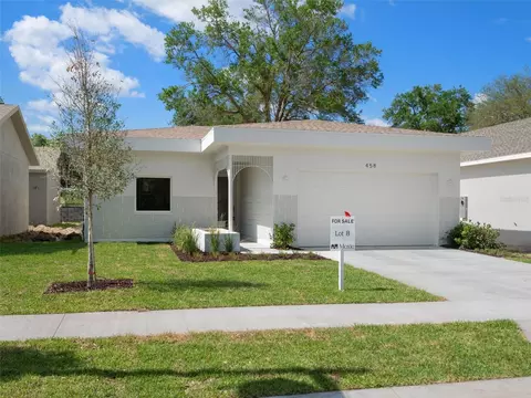 458 Skyfield Ct, Lady Lake, FL 32159