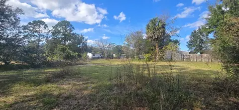 17105 SE 251st Ter, Umatilla, FL 32784