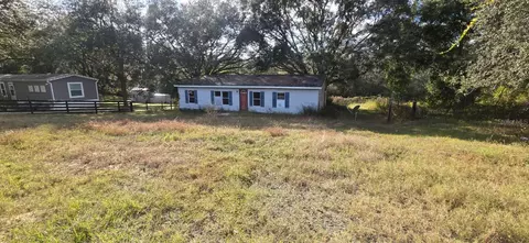 17140 SE 251st Ter, Umatilla, FL 32784