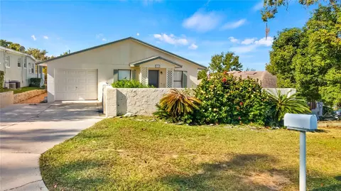 416 5th St, Clermont, FL 34711