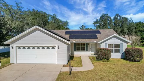 1203 Laurel Oak Ln, Lady Lake, FL 32159