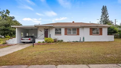 510 N Palm Ave, Howey In The Hills, FL 34737