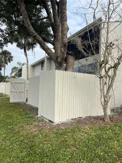 1412 Oak Pl #E, Apopka, FL 32712