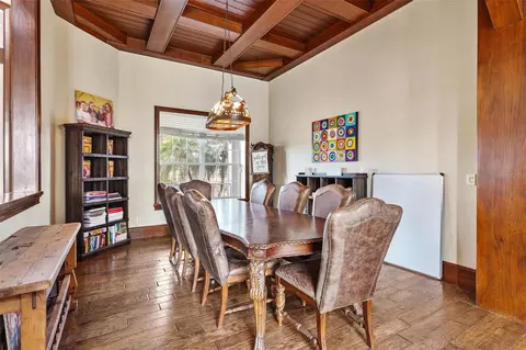 Dining - 39320 Lake Norris Rd, Eustis, FL 32736 photo 2 of 4