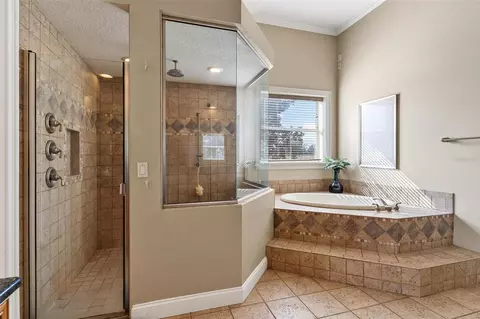 Bath - 39320 Lake Norris Rd, Eustis, FL 32736 photo 3 of 6