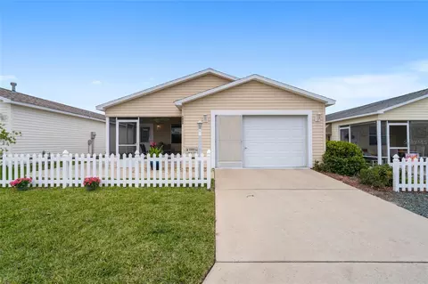 2805 Burgos Dr, The Villages, FL 32162