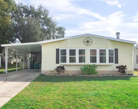 1664 Elkhart Cir, Tavares, FL 32778