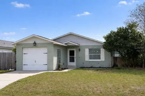 21 Cayman Cir, Umatilla, FL 32784