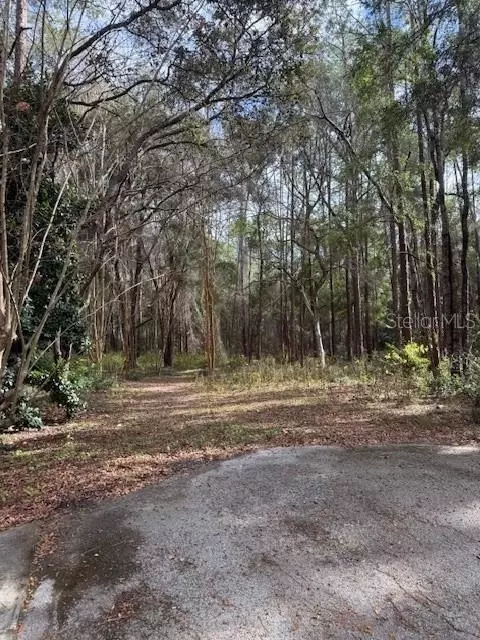 1074 W Legion Ct, Hernando, FL 34442