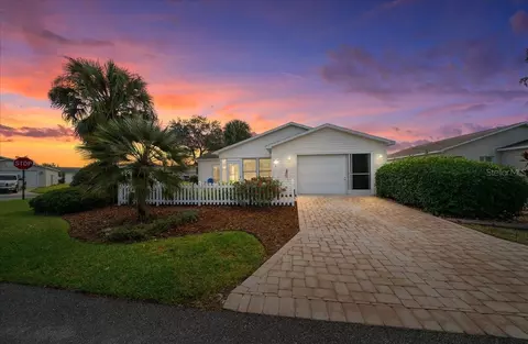 2584 Acosta Ct, The Villages, FL 32162