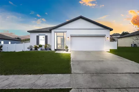 16332 Blooming Cherry Dr, Groveland, FL 34736