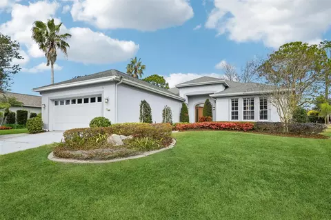 8013 Pine Hollow Dr, Mount Dora, FL 32757