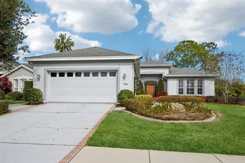 8013 Pine Hollow Dr, Mount Dora, FL 32757