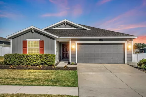 5317 Travertine St, Mount Dora, FL 32757