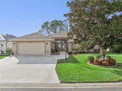 24215 Belle Mede Dr, Leesburg, FL 34748