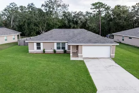 5 Malauka Radial Cir, Ocklawaha, FL 32179