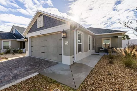 2932 Beadle Pl, The Villages, FL 32163