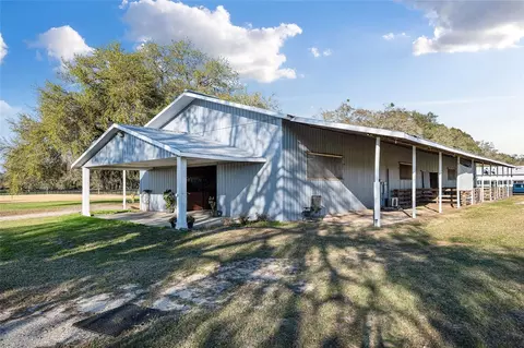 815 SE 145th St, Summerfield, FL 34491
