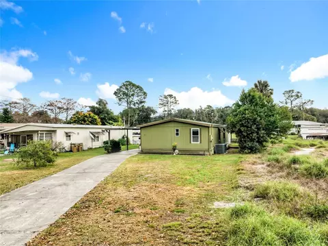 13508 Palm Dr, Astatula, FL 34705