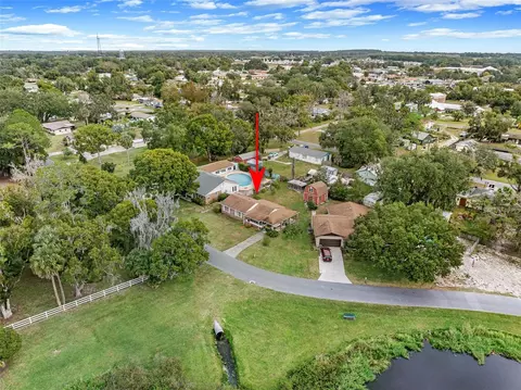 470 Ogden Ave, Umatilla, FL 32784