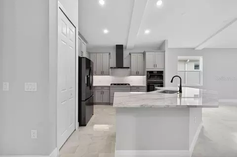 Kitchen - 2046 Wallingford Loop, Mount Dora, FL 32757 photo 2 of 3