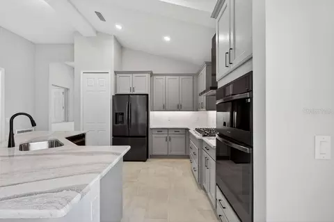 Kitchen - 2046 Wallingford Loop, Mount Dora, FL 32757 photo 1 of 3