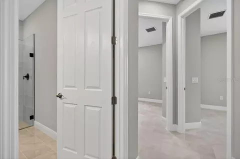 Entry Way - 2046 Wallingford Loop, Mount Dora, FL 32757 photo 3 of 4