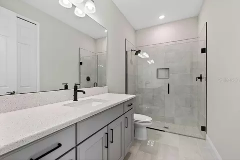 Bath - 2046 Wallingford Loop, Mount Dora, FL 32757 photo 2 of 2
