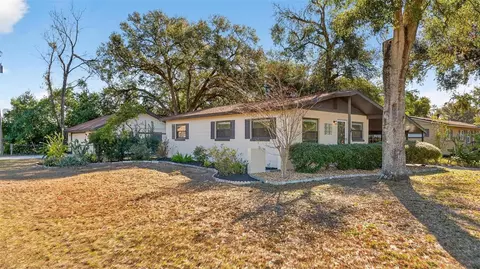 607 Patricia Ave, Fruitland Park, FL 34731