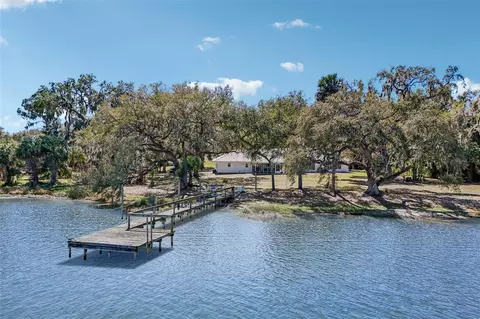 37048 County Road 452, Grand Island, FL 32735