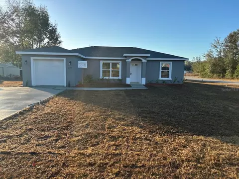 2330 W Menores Dr, Citrus Springs, FL 34434