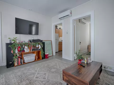 Living - 426 E Citrus Ave, Eustis, FL 32726 photo 5 of 7