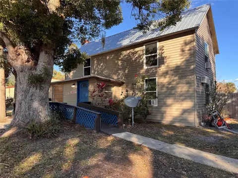 290 N Trowell Ave, Umatilla, FL 32784