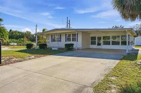 1001 Belmont Cir, Tavares, FL 32778