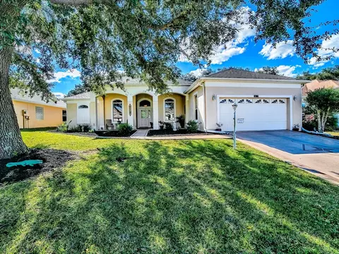24239 Belle Mede Dr, Leesburg, FL 34748