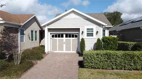 83 Bayou Bend Rd, Groveland, FL 34736