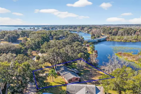 4128 Harry Dr, Fruitland Park, FL 34731