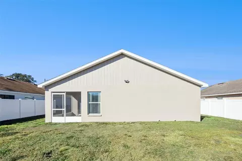 Exterior - 2015 Orange Ave, Saint Cloud, FL 34769 photo 9 of 10