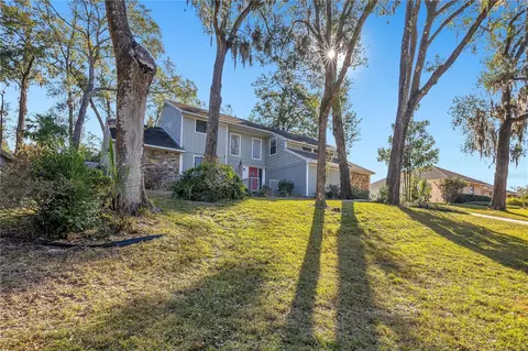 2108 Dogwood Cir, Mount Dora, FL 32757