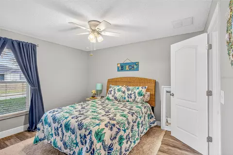Bedroom - 36700 Oconee Ave, Eustis, FL 32736 photo 2 of 2