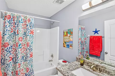 Bath - 36700 Oconee Ave, Eustis, FL 32736 photo 4 of 4