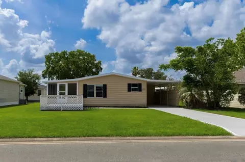1220 Dustin Dr, The Villages, FL 32159