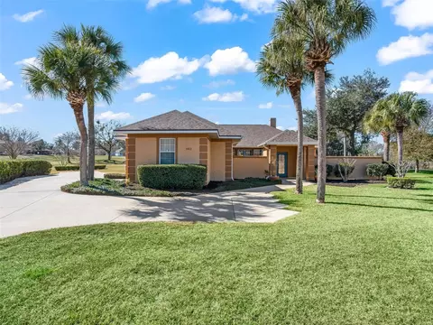 1412 Meadow View Way, Lady Lake, FL 32159
