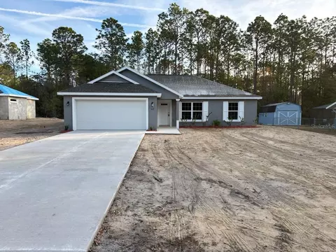 9175 N Commodore Dr, Dunnellon, FL 34434