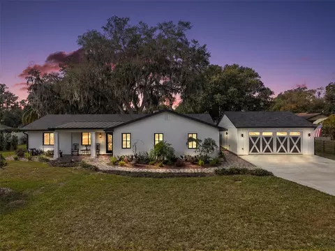 241 Bay Rd, Mount Dora, FL 32757