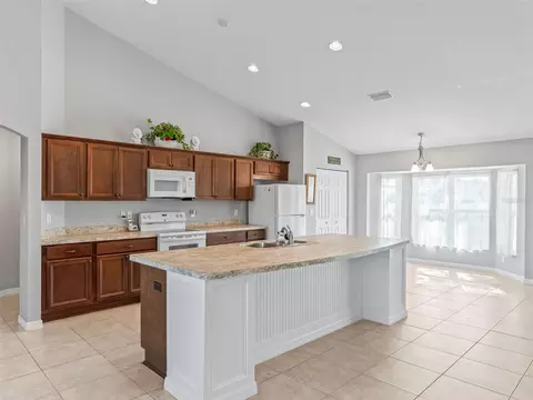 Kitchen - 1907 NW 85th Loop, Ocala, FL 34475 photo 3 of 6