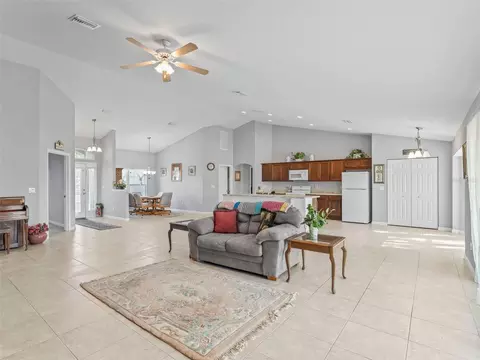 Living - 1907 NW 85th Loop, Ocala, FL 34475 photo 4 of 6